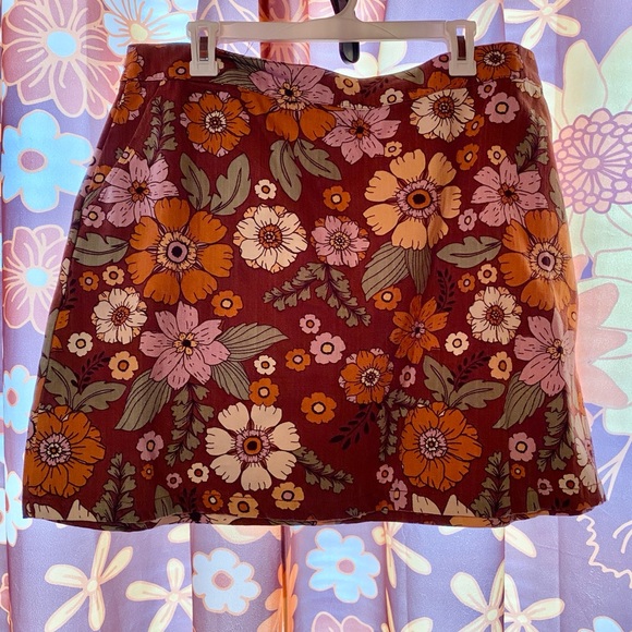Groovy, floral, boho, 60’s, 70’s style mini skirt. New without tags! Sz 18 AU - Picture 4 of 10